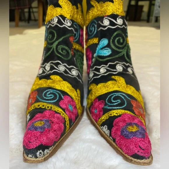 ⚡️Stunning Vintage 90s Neon Floral PSYCHEDELIC Embroidered Kilim Art Heeled Boot - Picture 5 of 16